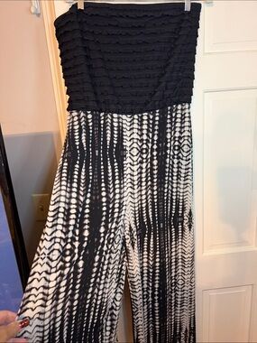 Dress Barn Black and White Strapless Ruffle Bodice Wide-Leg Jumpsuit